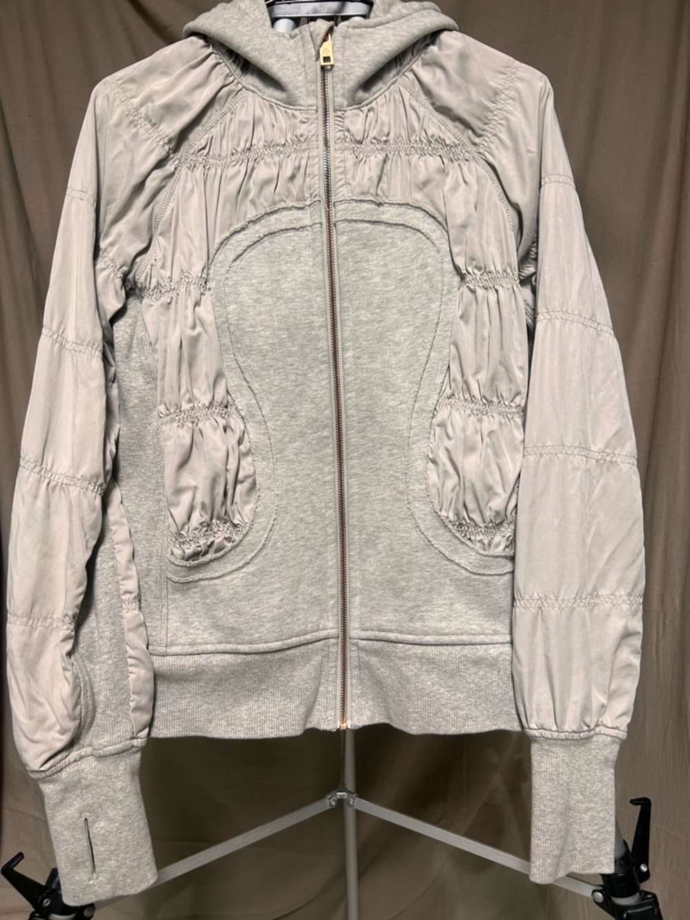 Lululemon Light Gray Hooded Zip-Up Jacket 8 special edition